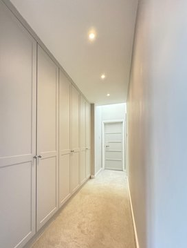 4 double door fitted wardrobe in cream colour
